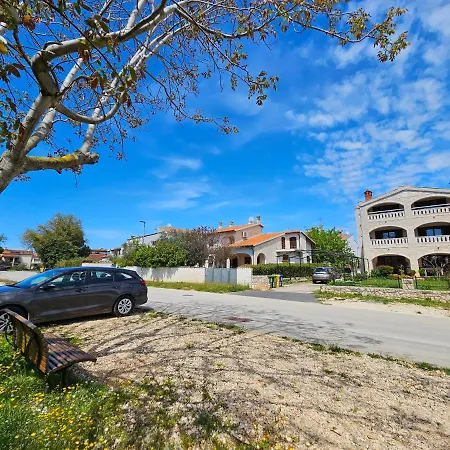 & Gaspar Guest house